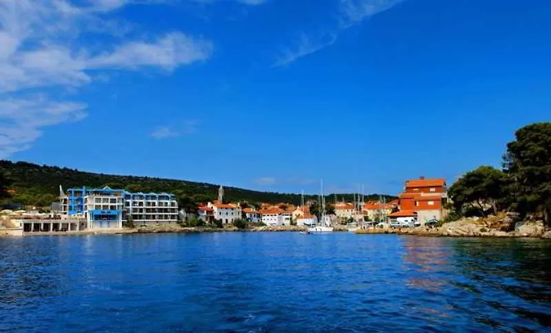 Bozava - Maxim Hotel